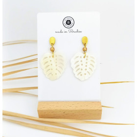 BOUCLES D'OREILLES FEUILLE MONSTERA NACRE ET VERRE